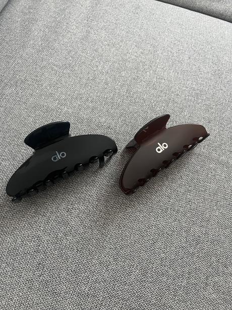 Štipce do vlasov alo yoga, 