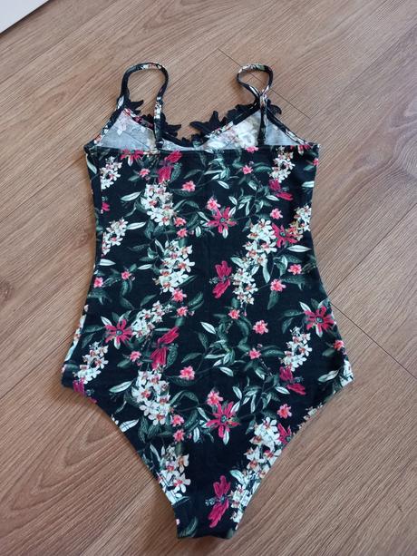 Body xs / s, tally weijl,xs