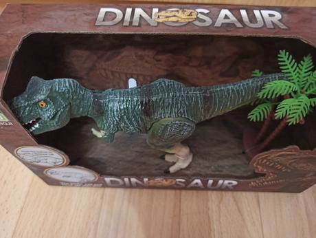 Pohyblivý dinosaurus so zvukom,