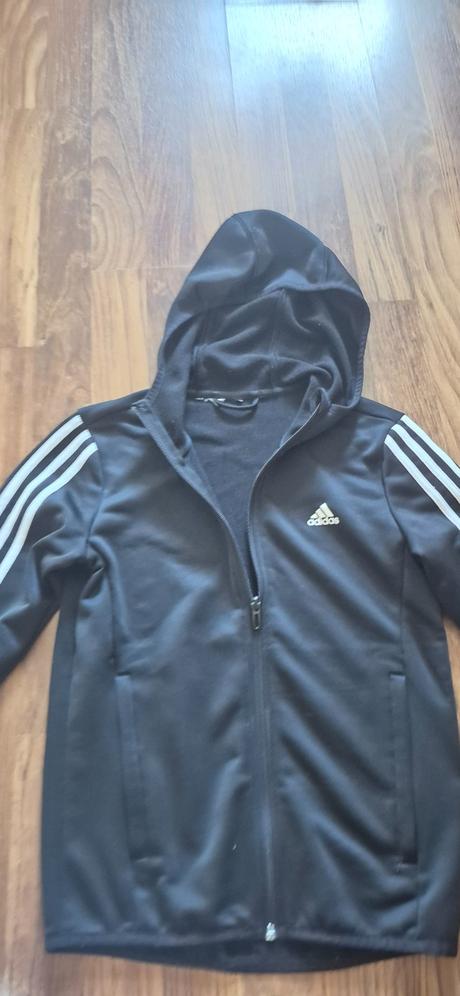 Predam detsky mikinu, adidas,158