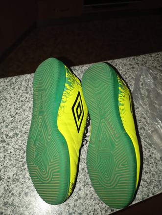 Botasky halové 6 veľkosť., umbro,36