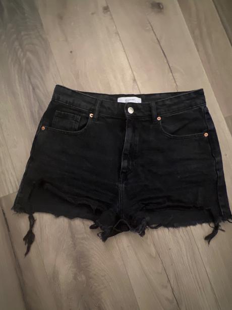 Kratasky, reserved,38