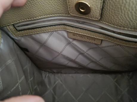 Minimalne nosená kabelka michael kors, michael kors