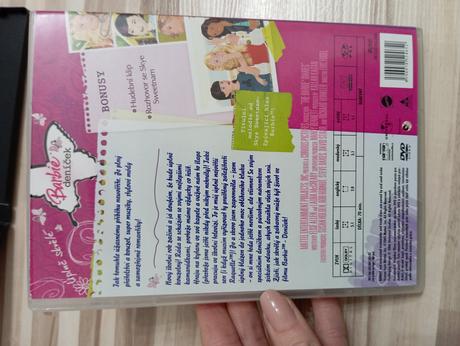 Dvd rozprávky mattel a prázdne obaly,