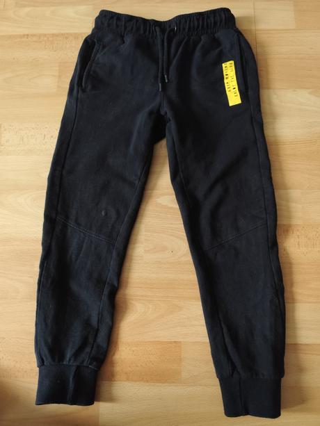 Veľ.134 tepláky, 134