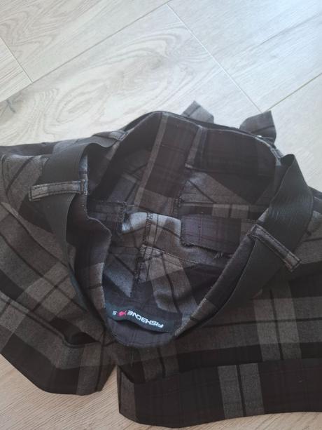 Dámske šortky na zimu, fishbone,s