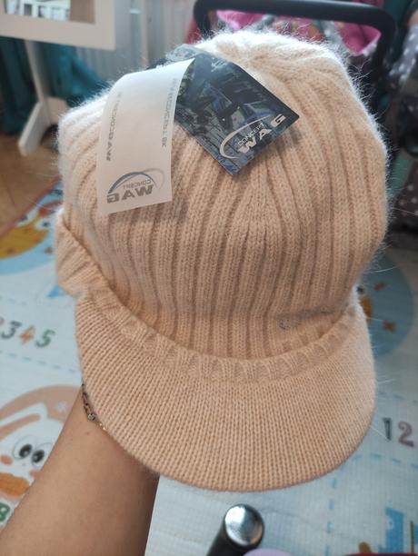 Nové pletené šiltovky, 