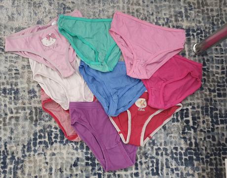 Nohavičky č.122-128, 122