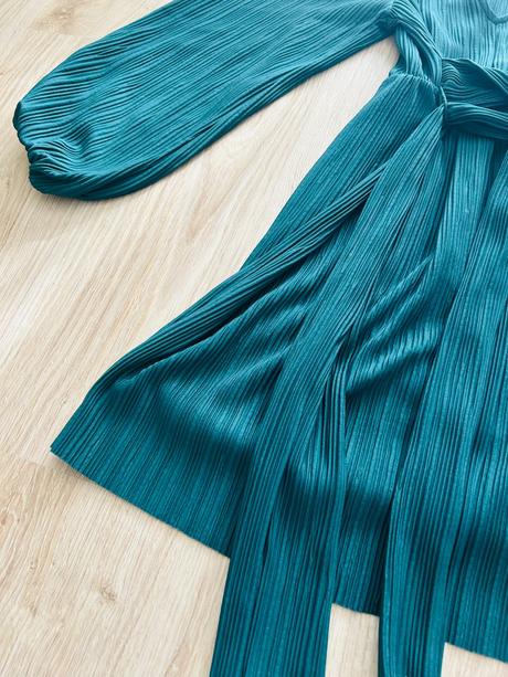 Nádherné plisované smaragdové šaty zara, zara,s