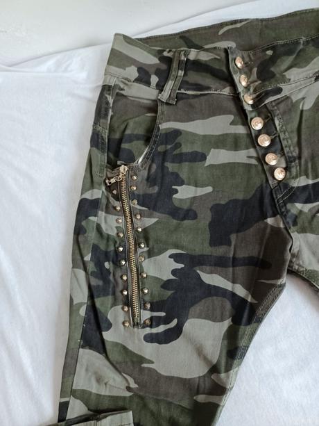 Pudlové maskáče, 38