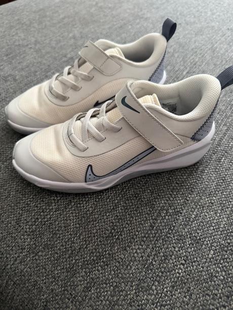 Nike tenisky, nike,32