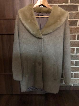 Krásny hnedý kabát italy, l