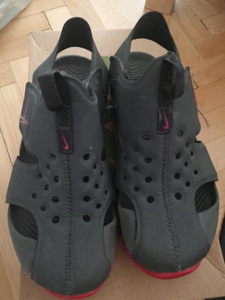 Topanky k vode, nike,32