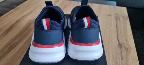 Chlapvenske tenisky tommy hilfiger.velkost 31, tommy hilfiger,31