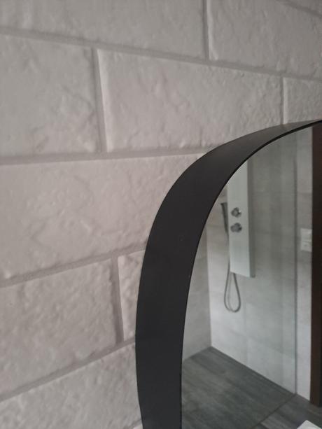 Zrkadlo. s hrubým rámom, 