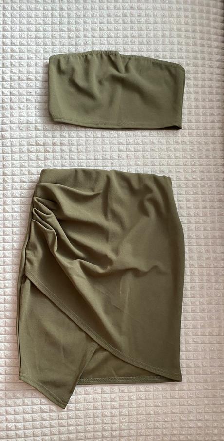 Komplet sukňa + crop top, 34