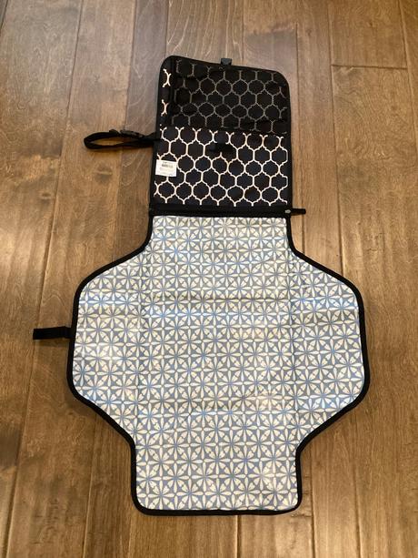 Skip hop prenosna prebalovacia podlozka s taskou,