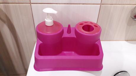 Stojan na zubne kefky, 