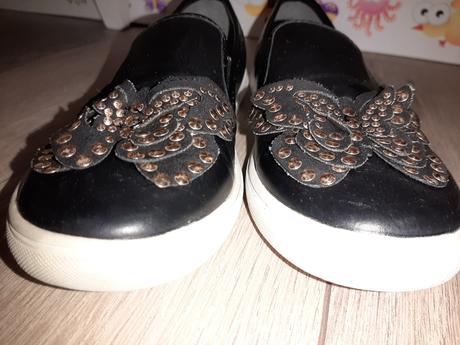 Motýlikové next, next,34