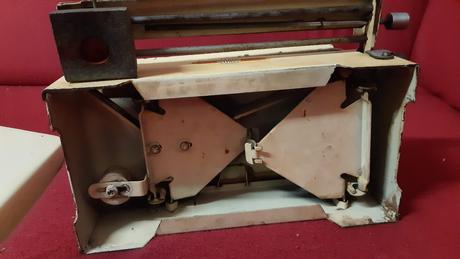 Predám staručkú  váhu., 