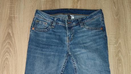 Veľmi pekné rifle, h&m,38