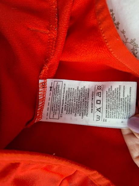 Červeno-cierna mikinka, adidas,164