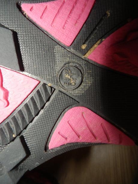 Turistické topánky, 32