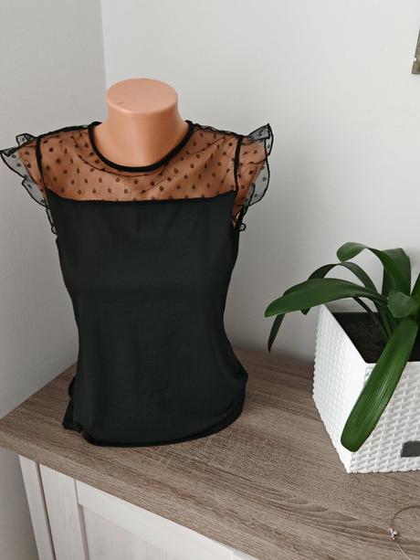 Krásny elastický top tričko sadne na s aj m, m