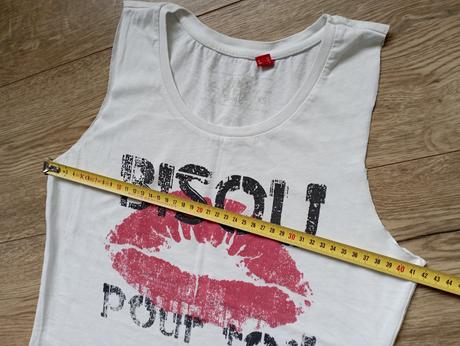 Tričko s odstrihnutými rukávmi, s