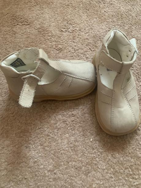 Sandalky, slovobuv,22