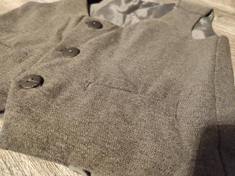 Elegantný komplet nohavice vesta, 98