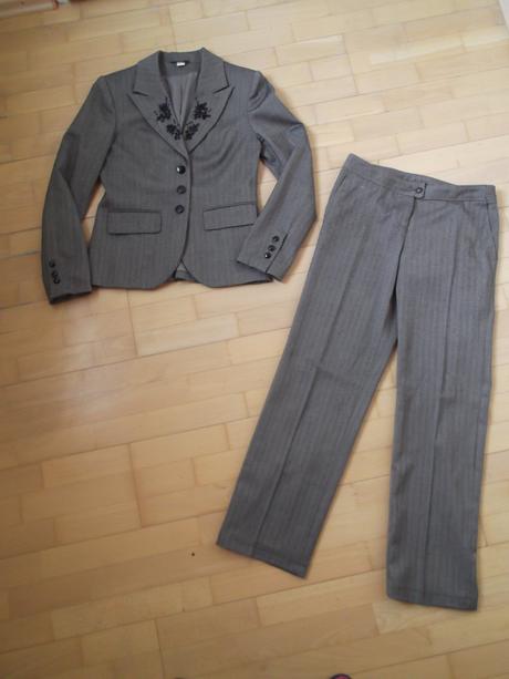 Praktický kostým využiteľný celoročne, m