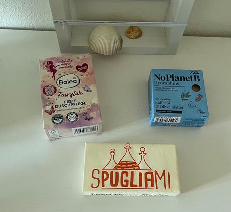 2x nové tuhé mydlo, tuhý šampón,