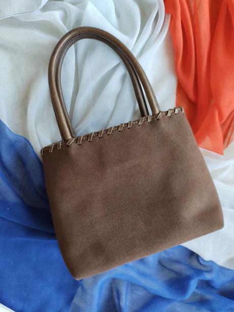 Hnedá kabelka - motýľ, 