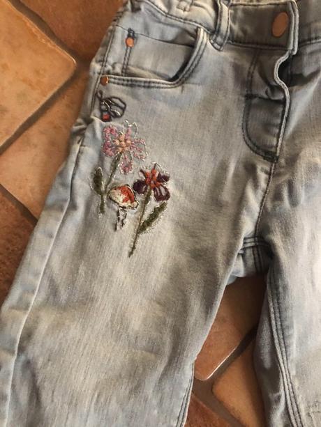 Sive rifle s vysivkami, 116