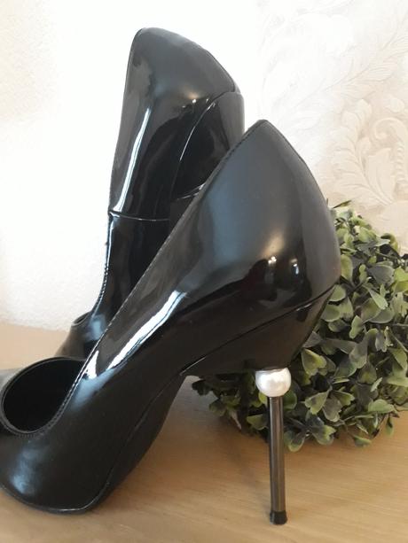 Lodičky s perlou, 36