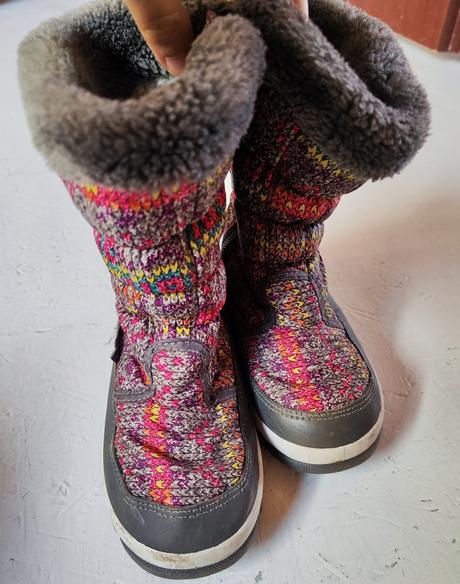 Dievčenské farebné snehule, 27