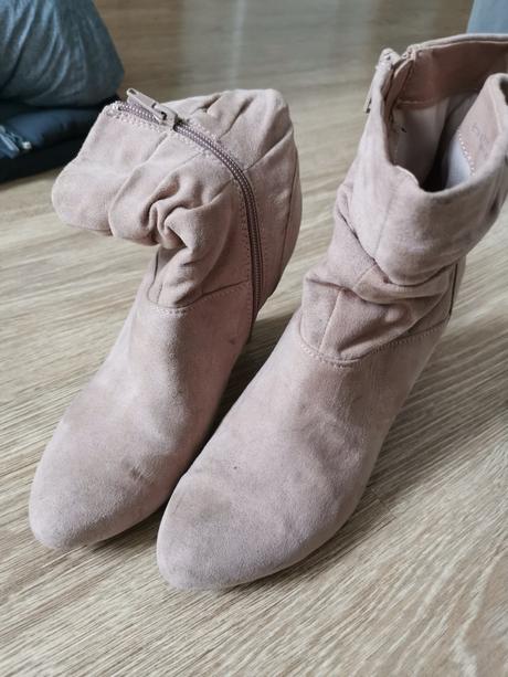 Kotnikove čižmy, graceland,38