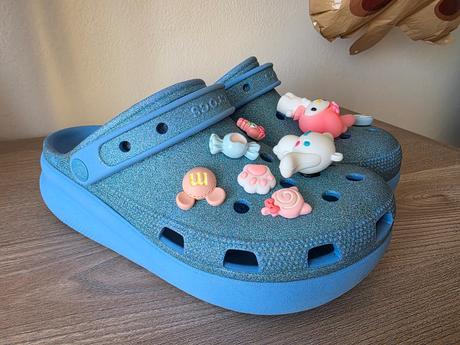 Crocs 36/37 s postavičkami cinnamoroll, crocs,36