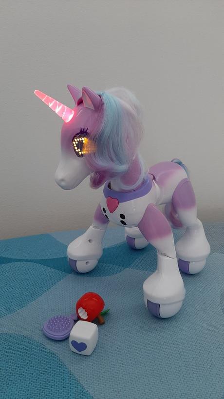 Interaktívny jednorožec zoomer - top stav,