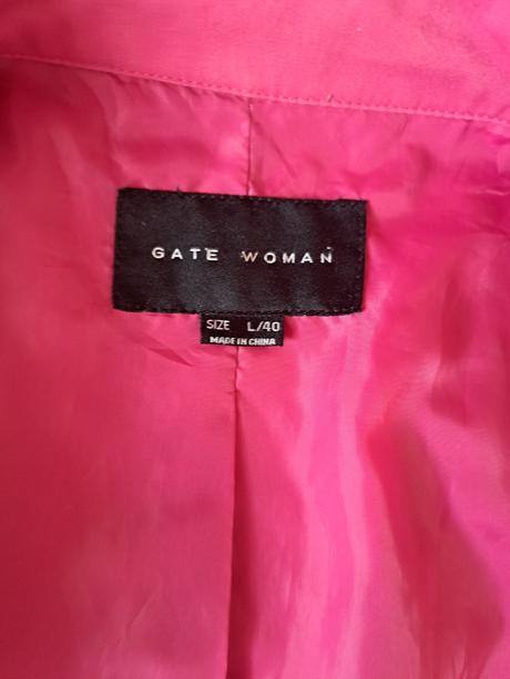 Ružový trenckot, gate,40