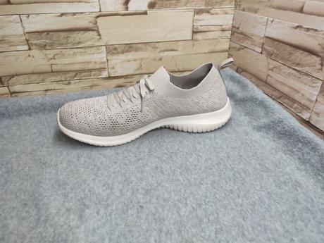 Skechers 41 - dámske dierkované našuchovačky, skechers,41