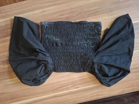 Čierny top, name it,m