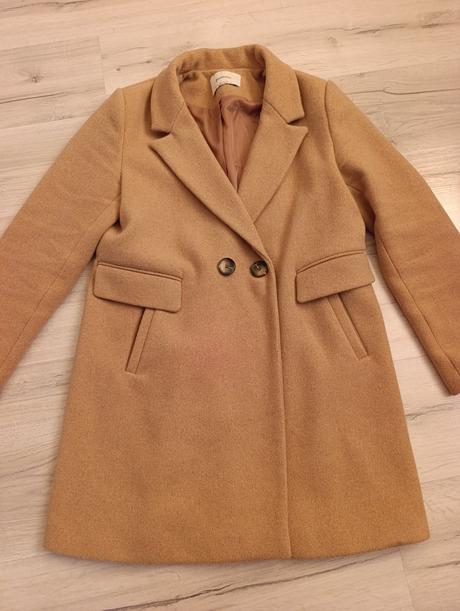 Pekný kabát, stradivarius,l