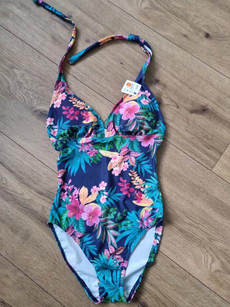 Farebné prekrásne plavky decathlon 36, decathlon,36