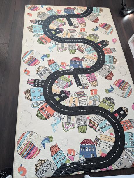 Obojstranna podlozka na hranie skip hop, 