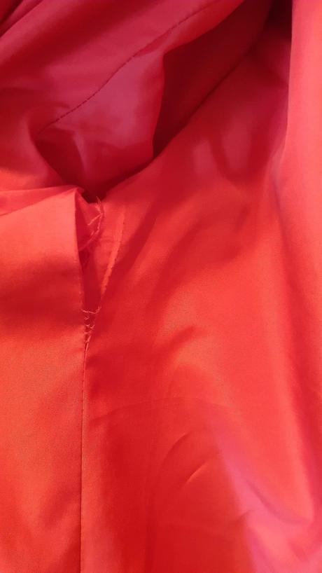 Predám nepremokavý červený plášť, 34