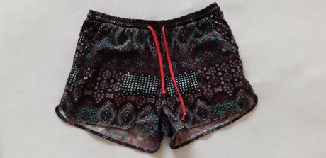 Šortky xs, colours of the world,xs