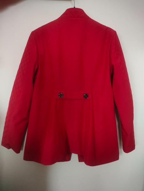 Dámsky kabátik, 40