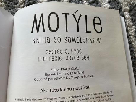 Kniha o zvieratách s nálepkami-zoo,záhrada,motýle,